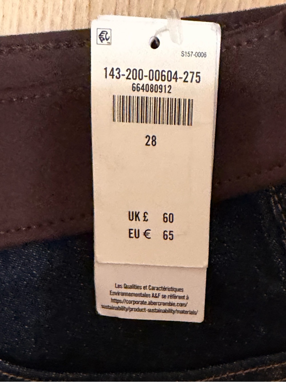 *SOLD* NWT Abercrombie Curve Love Mid Rise Denim Mini Skirt Size 28 - Picture 6 of 6